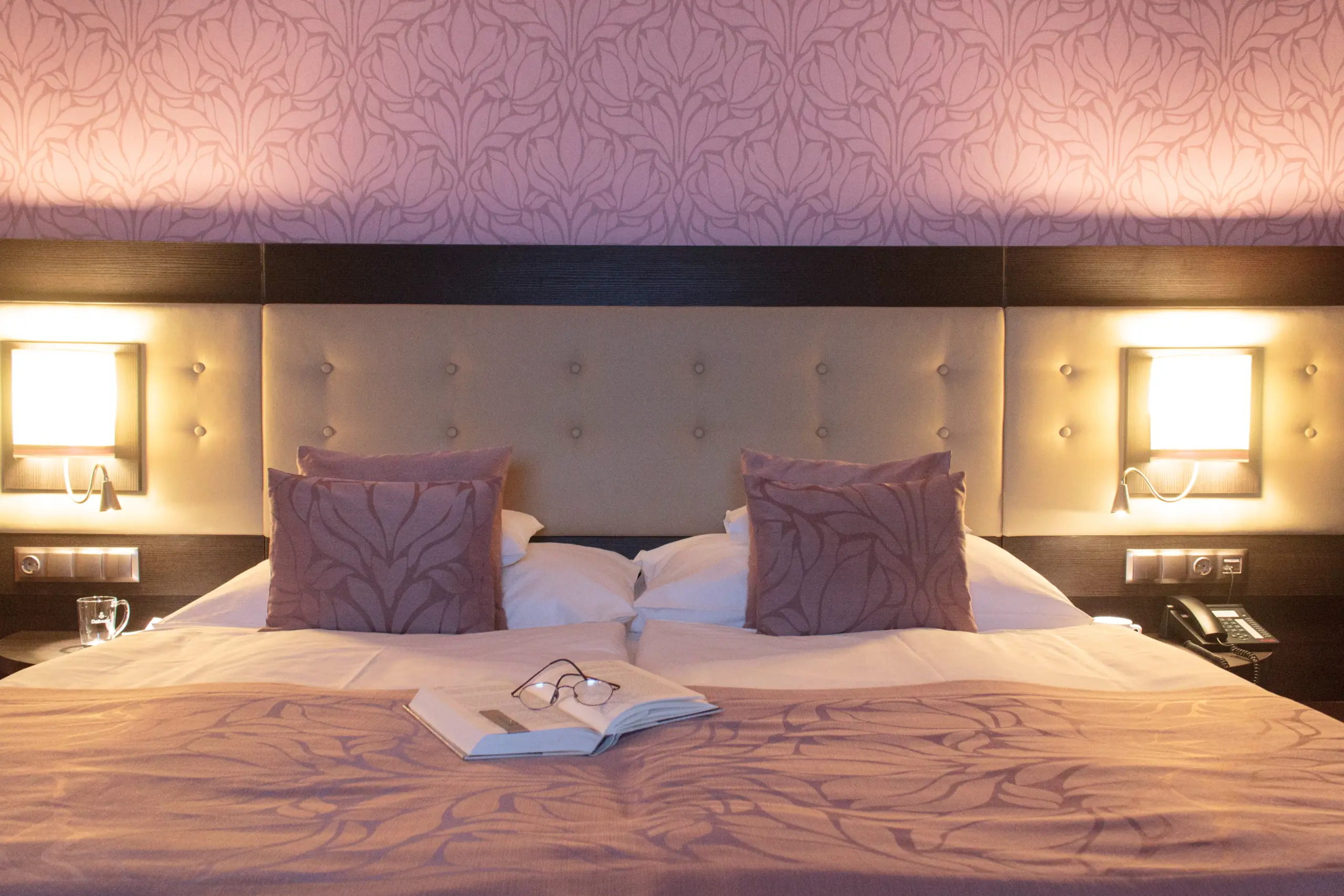 Hotel Wellamarin Zamárdi superior szoba feng shui berendezéssel és elegáns dizájnnal