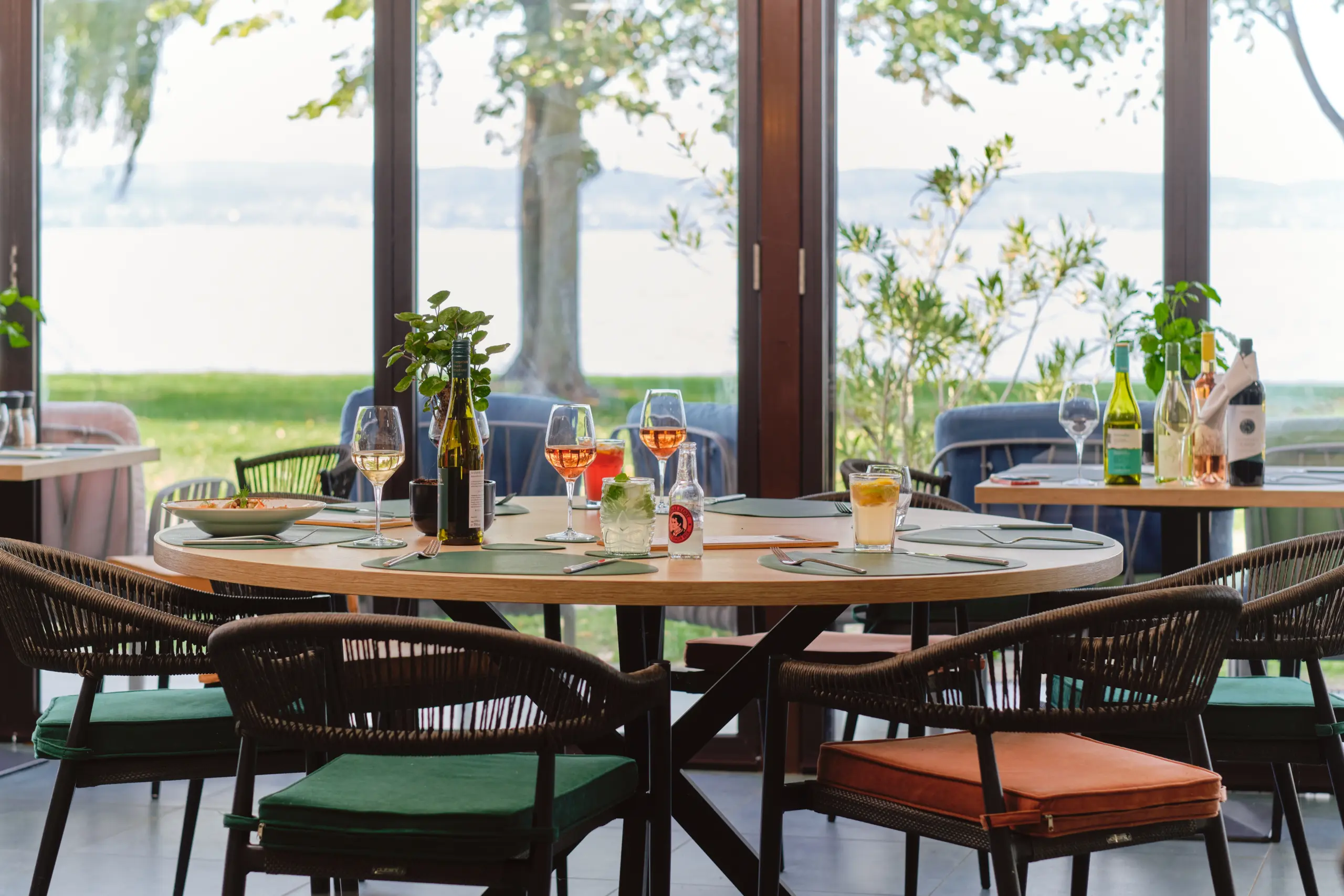 Hotel Wellamarin Zamárdi PartOn Bistro étterem balatoni panorámával